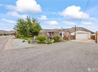 916 Sunset Dr, Brewster, WA