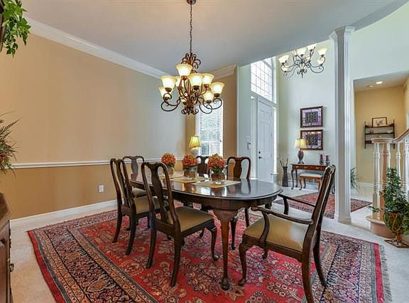 3rd image of 1427 Harbourtown Cir