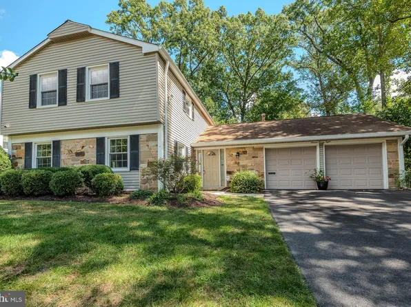1698 Tarrytown Ave, Crofton, MD 21114