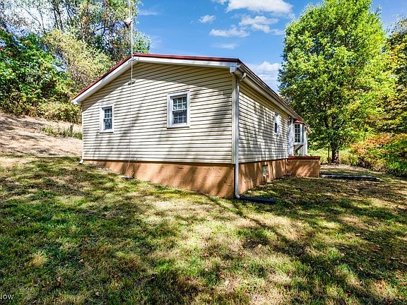 5th image of 100 Township Road 418