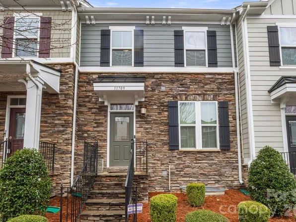 11709 Blessington Rd, Raleigh, NC 28078