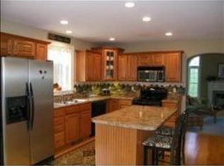 19 Brushwood Dr, Concord, NH 03301