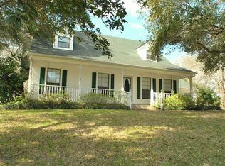 270 W Lake Cir, Pointblank, TX 77364