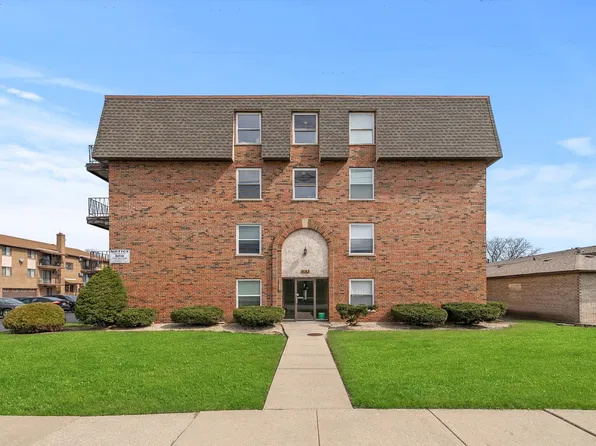 9143 S Roberts Rd APT 6, Hickory Hills, IL 60457