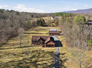 110 Crosscreek Ln, Winchester, VA 22602