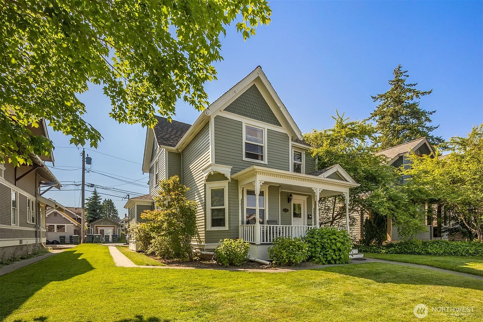 2321 Elm Street photo 1