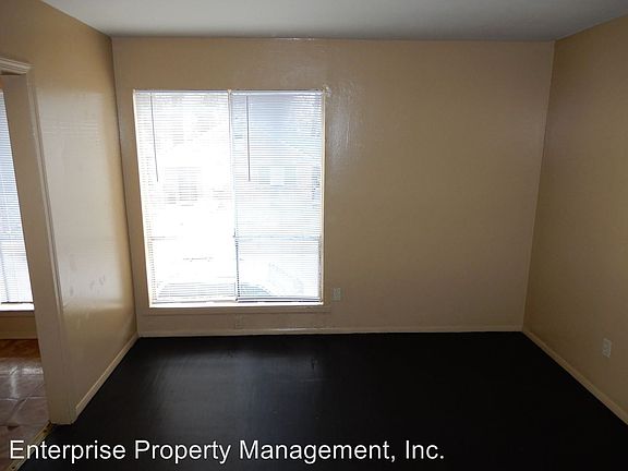 2nd image of 2767 Waverly Ave APT 2
