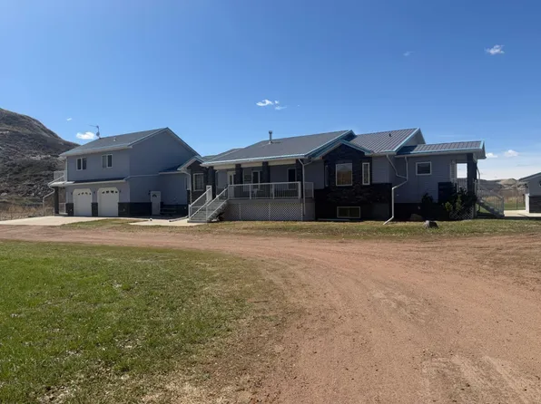 765 Excelsior Ave, Drumheller, AB T0J 0Y9