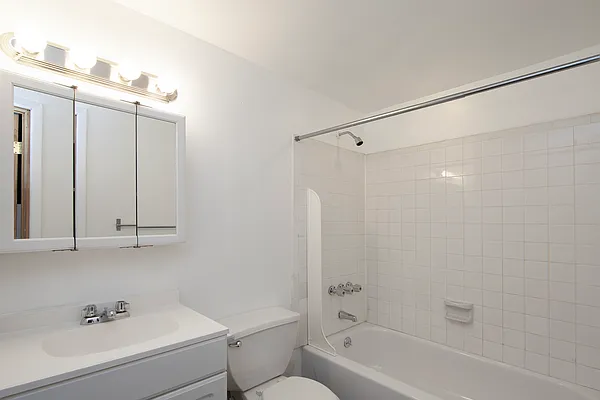 Rented by R New York | media 20