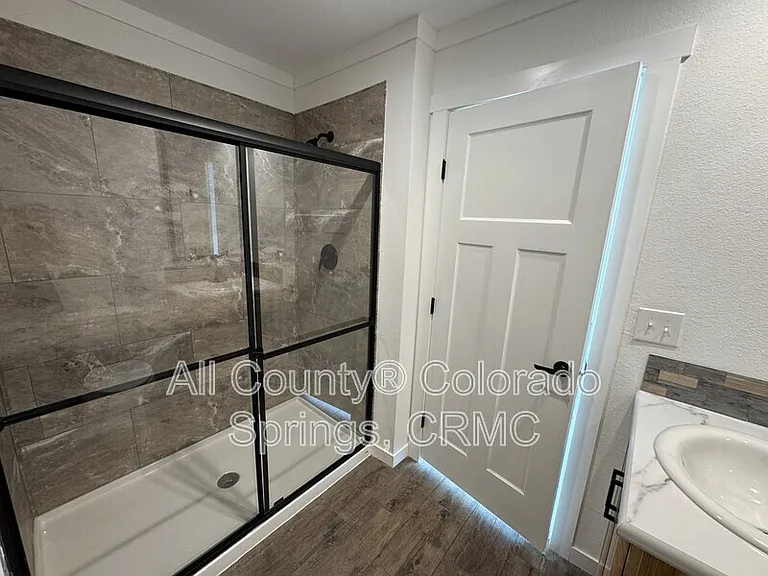 692 E Hahns Peak Ave — Photo 19