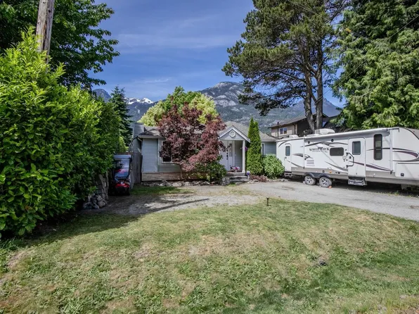 38807 Britannia Ave, Squamish, BC V8B 0A7