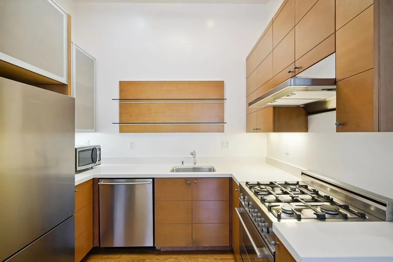 2 bed, 1057 sqft, $5,500 — Photo 4