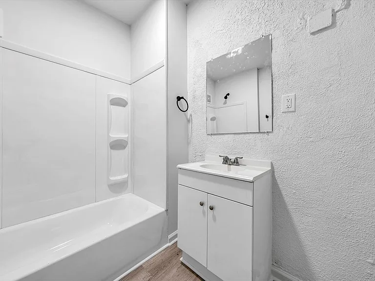 1329 Loudon Ave NW — Photo 18