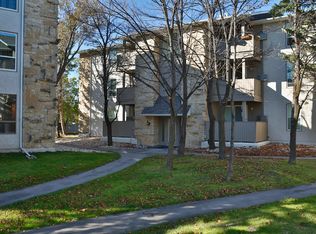 411 Barker Blvd #389, Winnipeg, MB R3R 2M1