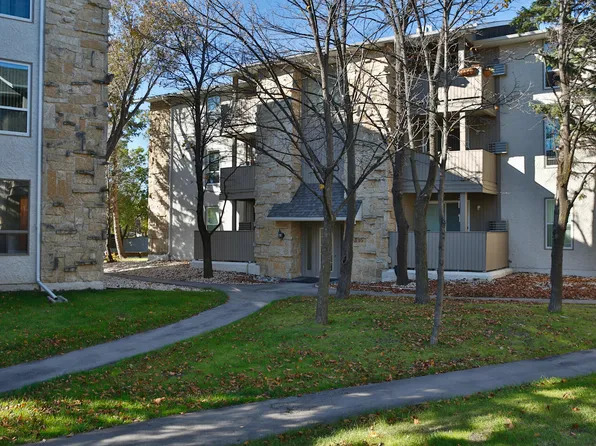 411 Barker Blvd #389, Winnipeg, MB R3R 2M1