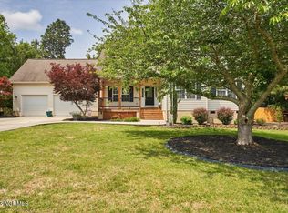 264 Sullivan Dr, Whispering Pines, NC 28327