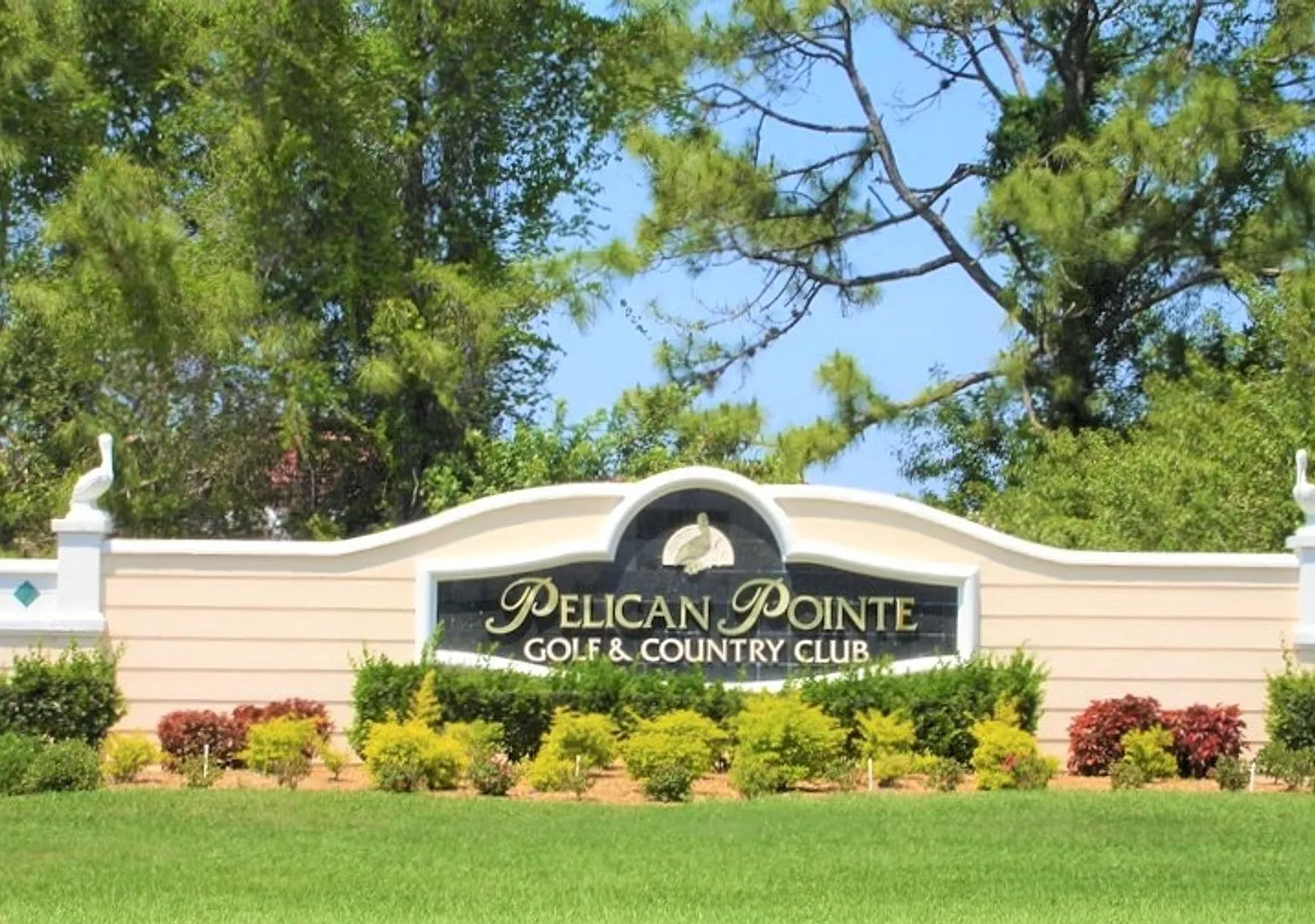Seasonal Short-Term Villa located in Pelican Pointe Golf & Country Club! — Photo 2
