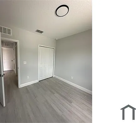 3 bed, 1162 sqft, $1,697 — Photo 1