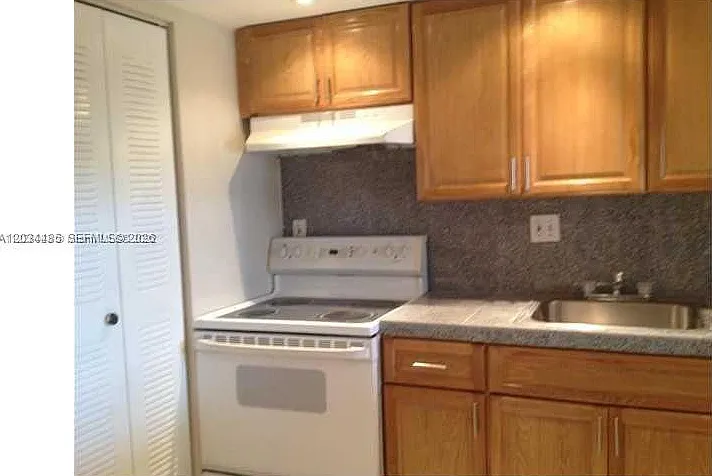 2903 N Miami Beach Blvd #505