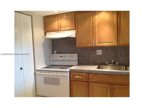 2903 N Miami Beach Blvd Photo 1