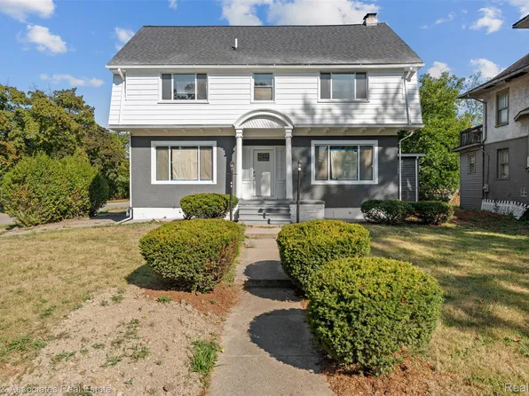 93 Massachusetts St, Highland Park, MI 48203