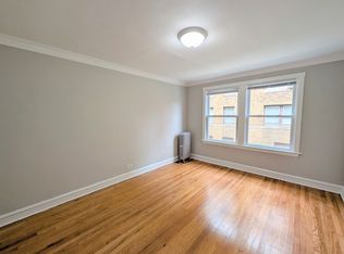 3814 N Kedzie Ave #1W, Chicago, IL 60618