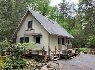 2110 Kinglet Ln, Tobyhanna, PA
