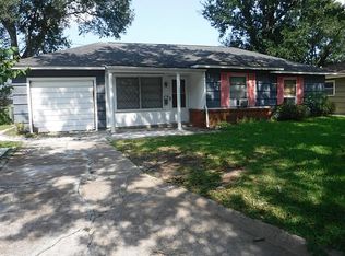 1214 Merchant St, El Campo, TX 77437