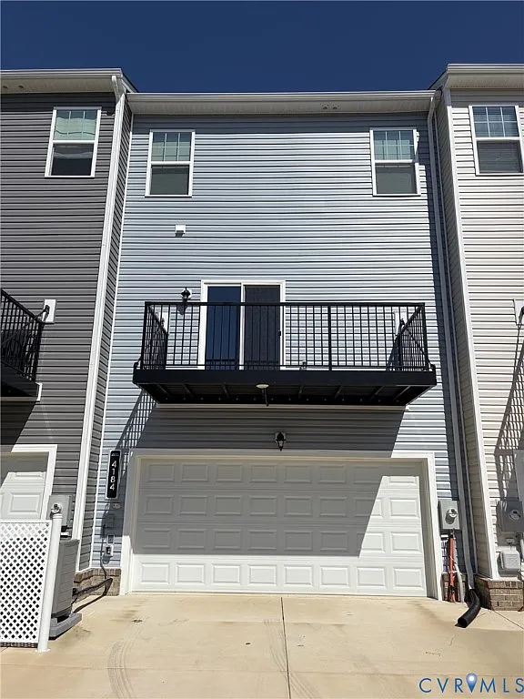 3 bed, 2.5 bath, 1632 sqft, $2,475 — Photo 3