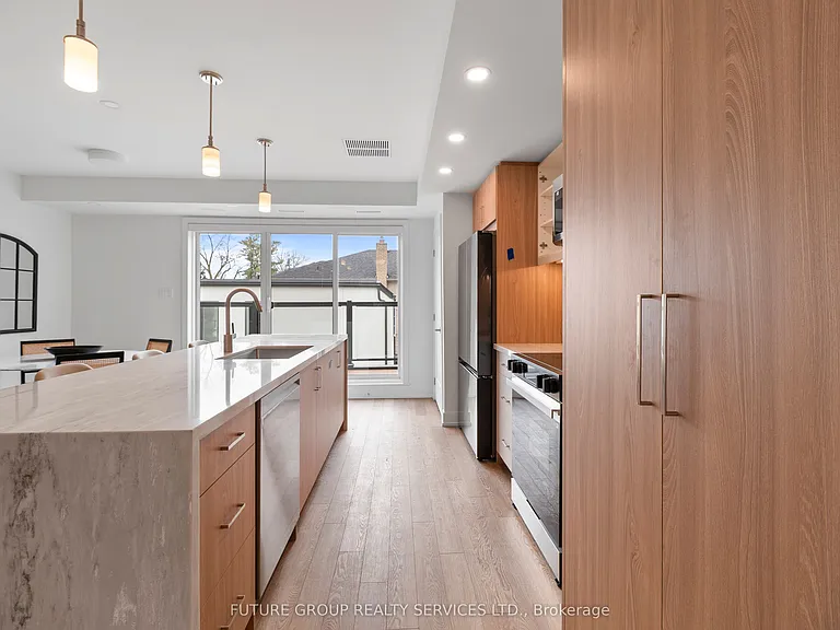 34 Poplar Ave #4 — Photo 5