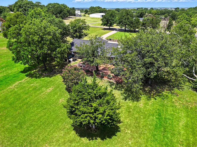 2368 County Road 852 — Photo 61
