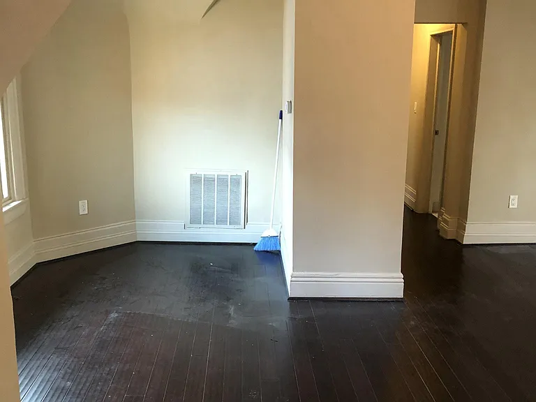 615 W Ferry St #6 — Photo 11