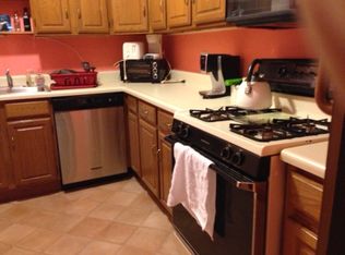 2332 35th St, Astoria, NY 11105