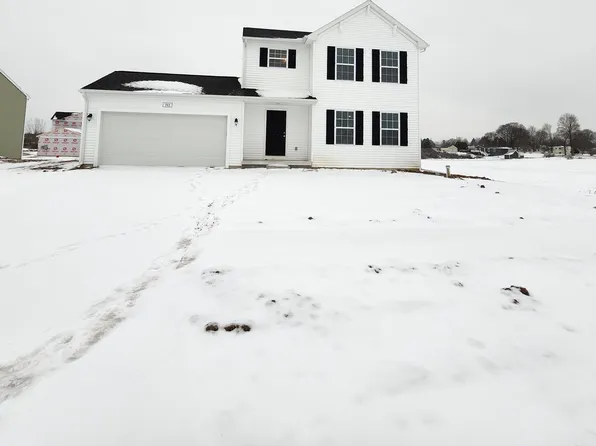 193 Jacata Dr, Kent City, MI 49330