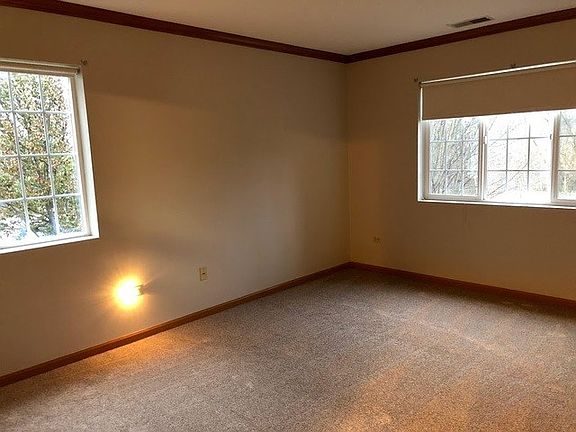 4th image of 801 N McLean Blvd #24