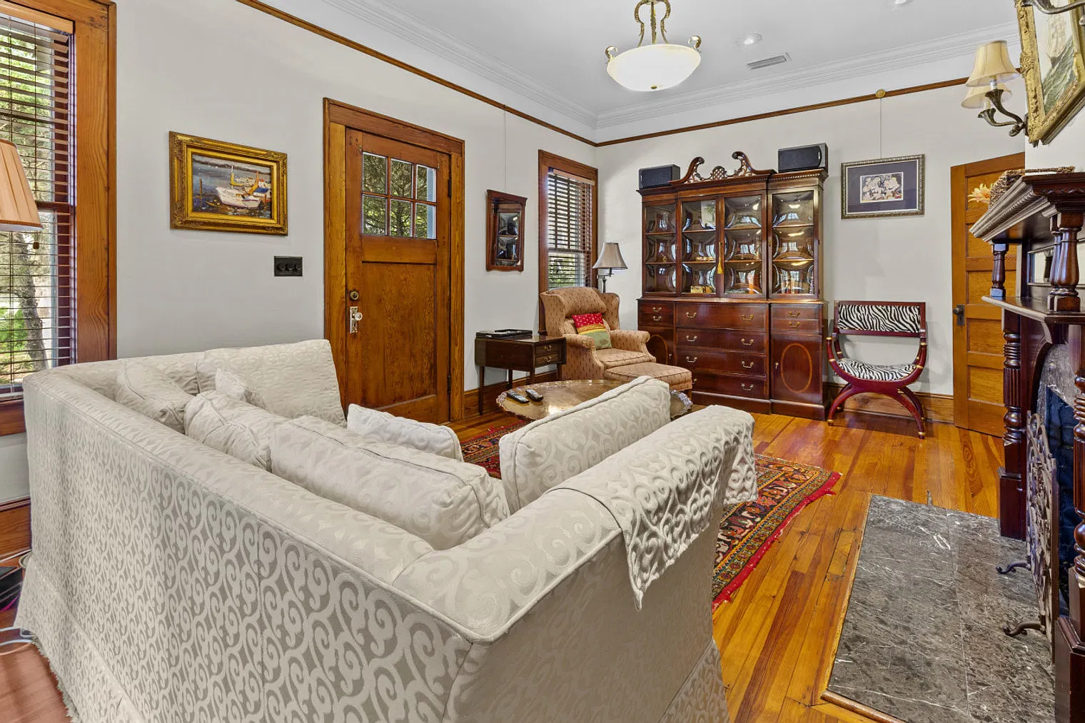 2 bed, 2.0 bath, 1076 sqft, $5,149 — Photo 4