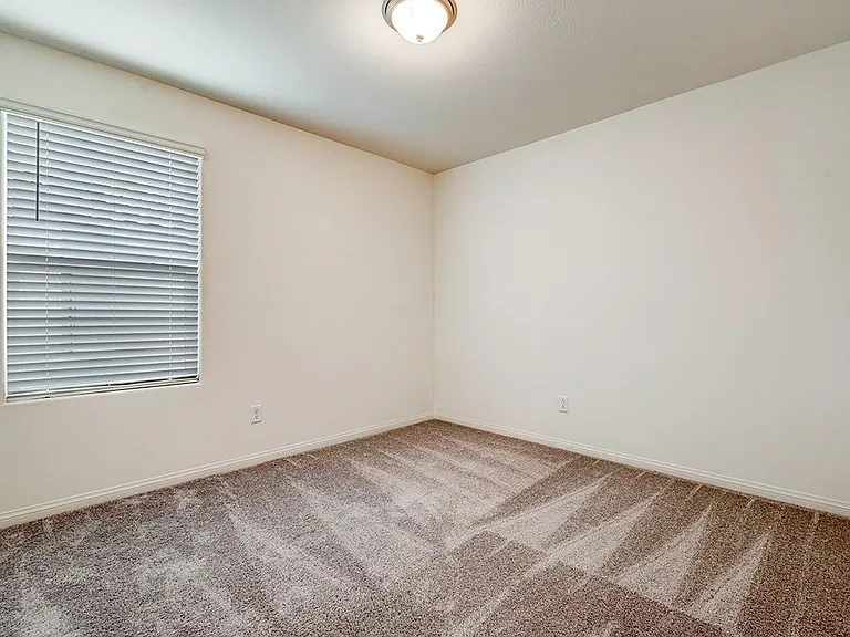 9866 Ravenswood Peak Ave — Photo 25