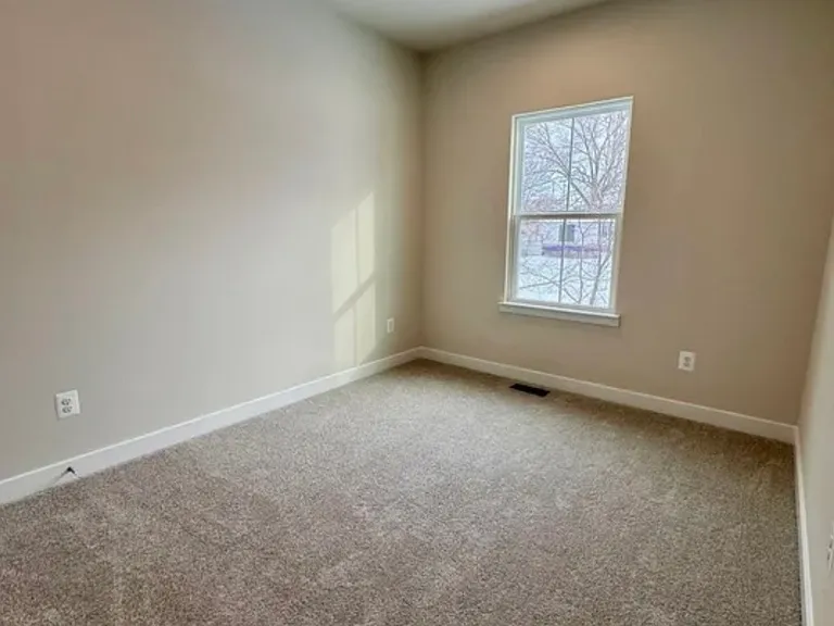 4664 Fountainbridge Ct — Photo 8
