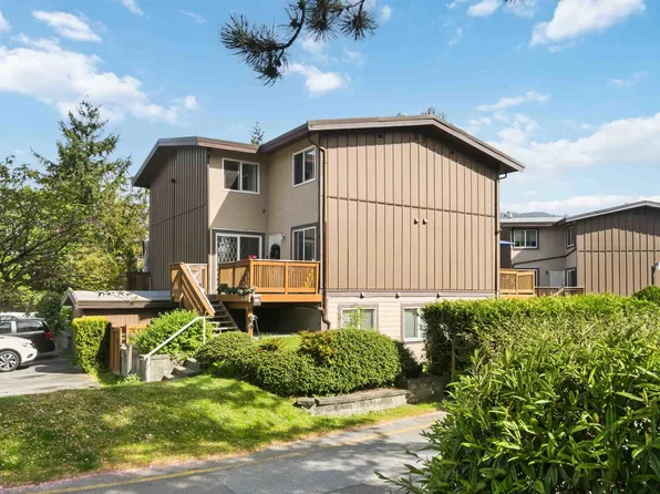 310 Highland Way #2, Pt Moody, BC V3H 3V7