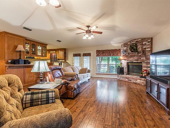5th image of 4576 County Road 2216