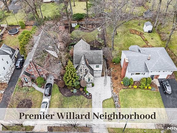3rd image of 446 Upper Blvd