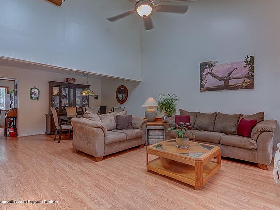 3rd image of 2310 Oak Knoll Dr