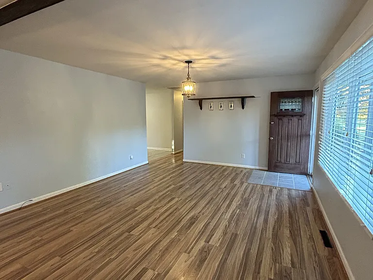 45264 Nats Creek Rd — Photo 2