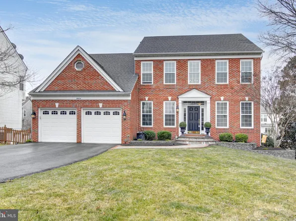 5084 Highbourne Ln, Centreville, VA 20120