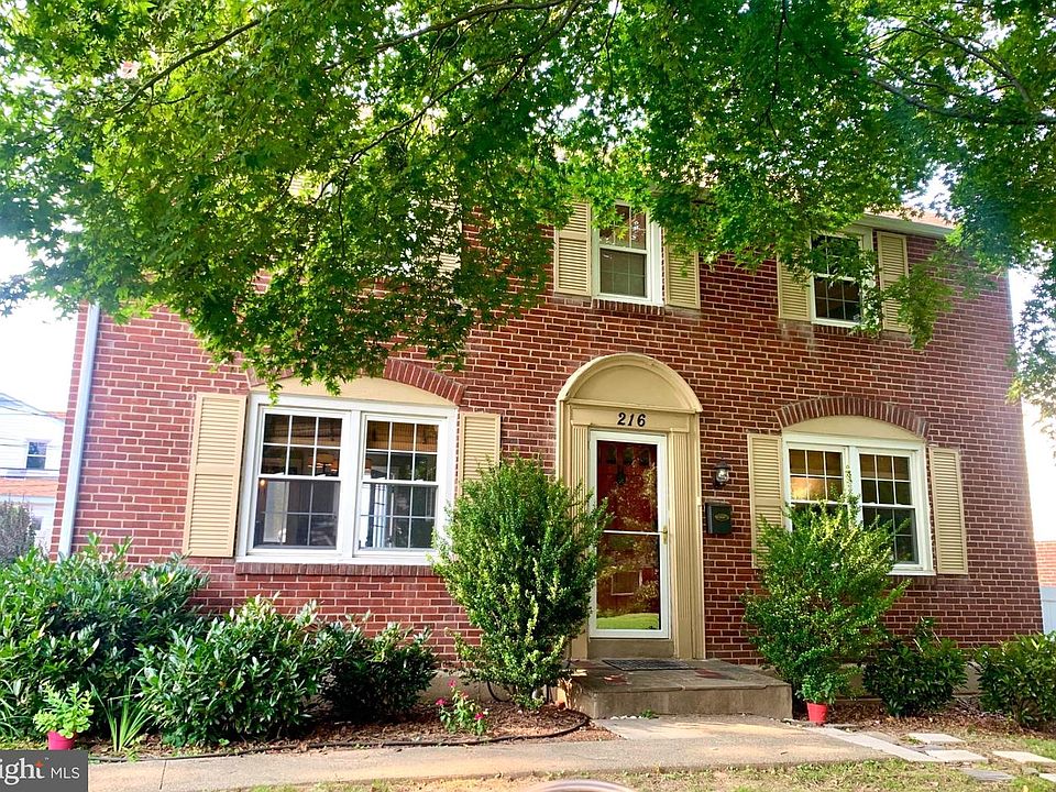 1st image of 216 Wickford Rd
