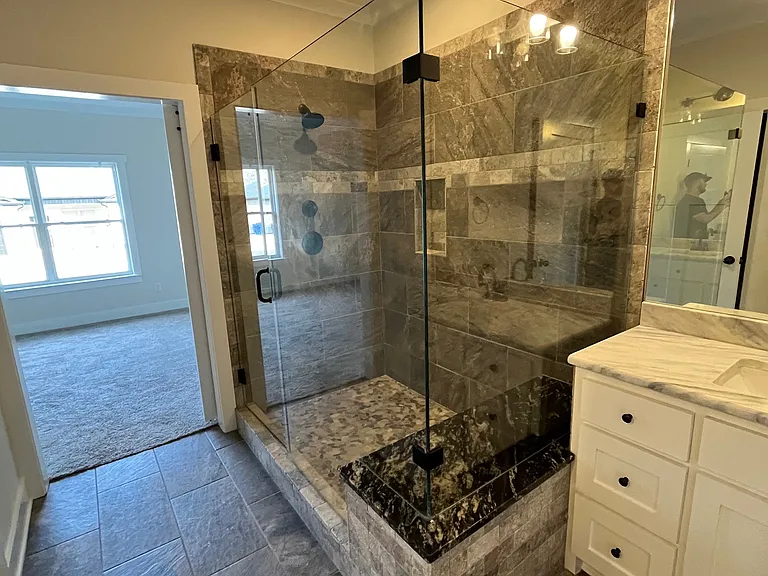 917 Vista Dr — Photo 6