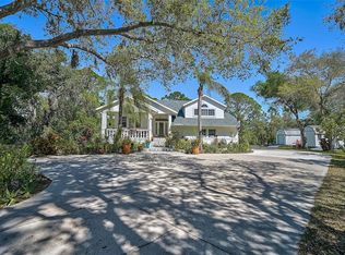 851 E Bay St, Osprey, FL 34229