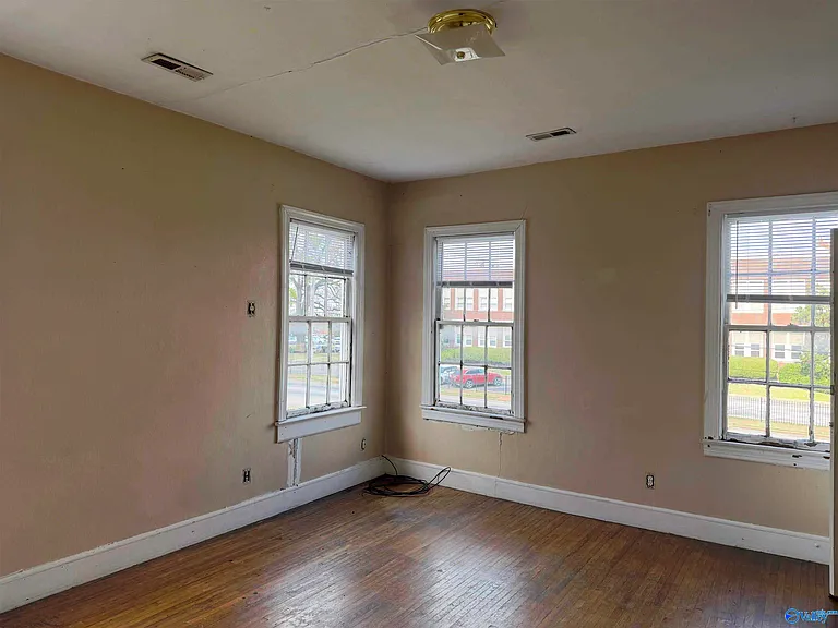 213 Wilson St NE #4 — Photo 7