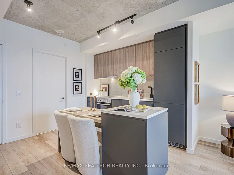 7 Smith Cres #518 — Photo 10