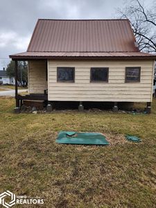 391 Howard St, Kalona, IA, 52247